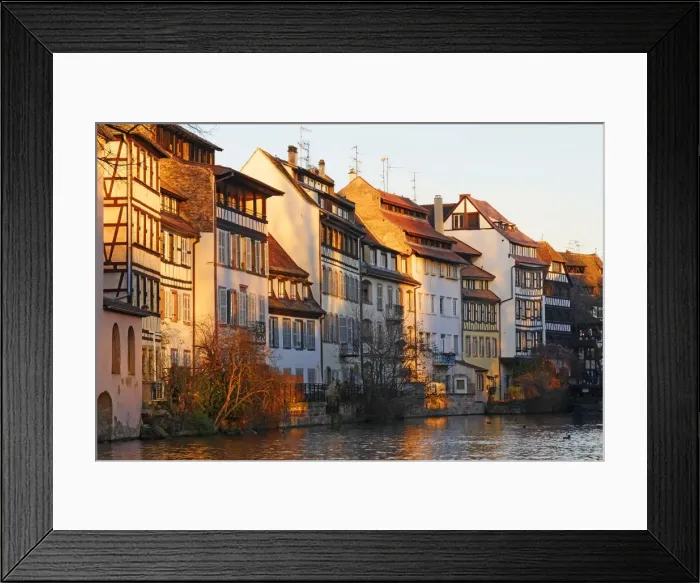 Framed Print : Ill River and Quai de la Bruche, old town Petite France, UNESCO World Heritage Site Framed Print : Ill River and Quai de la Bruche, old town Petite France, UNESCO World Heritage Site