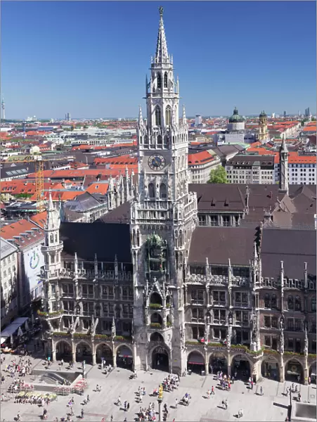Marienplatz Square with town hall (Neues Rathaus), Munich, Bavaria, Germany, Europe