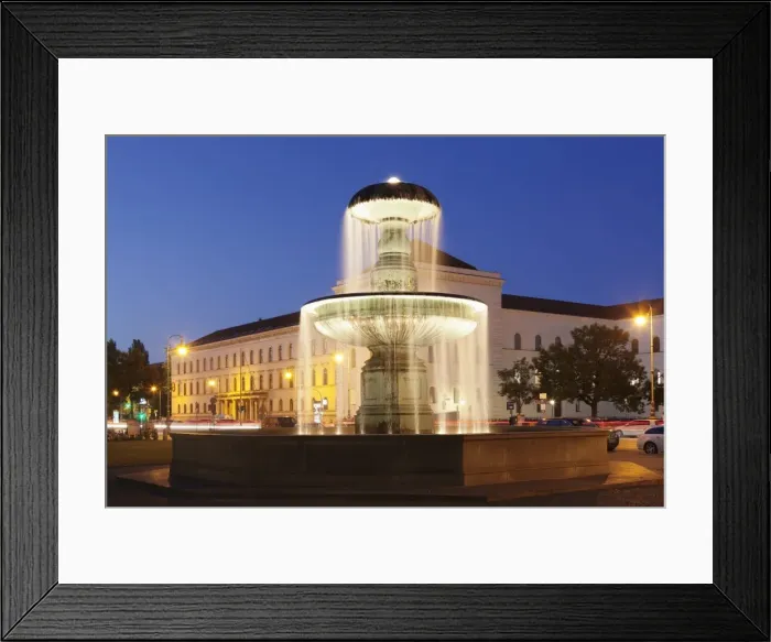 Framed Print : Fountain at Geschwister-Scholl-Platz, Ludwig-Maximilian-University, Ludwigstrasse Framed Print : Fountain at Geschwister-Scholl-Platz, Ludwig-Maximilian-University, Ludwigstrasse