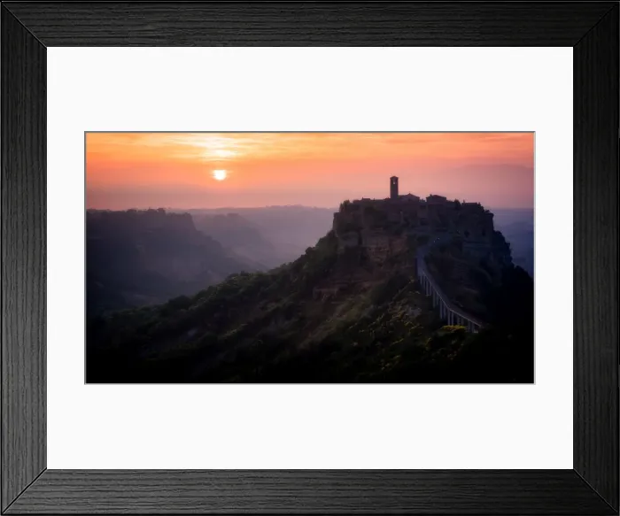 Framed Print : Sunrise at Civita di Bagnoregio, Umbria, Italy, Europe Framed Print : Sunrise at Civita di Bagnoregio, Umbria, Italy, Europe