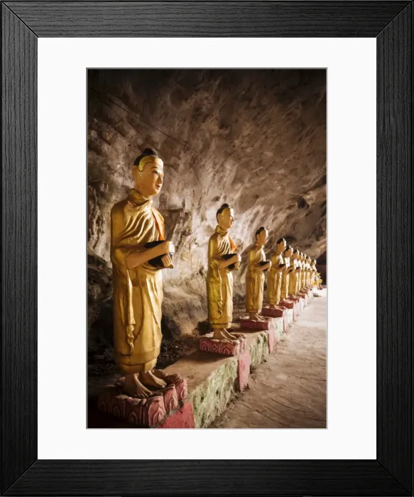 Framed Print : Buddha statues inside Sa-dan Cave near Hpa-an, Kayin State, Myanmar (Burma), Asia Framed Print : Buddha statues inside Sa-dan Cave near Hpa-an, Kayin State, Myanmar (Burma), Asia