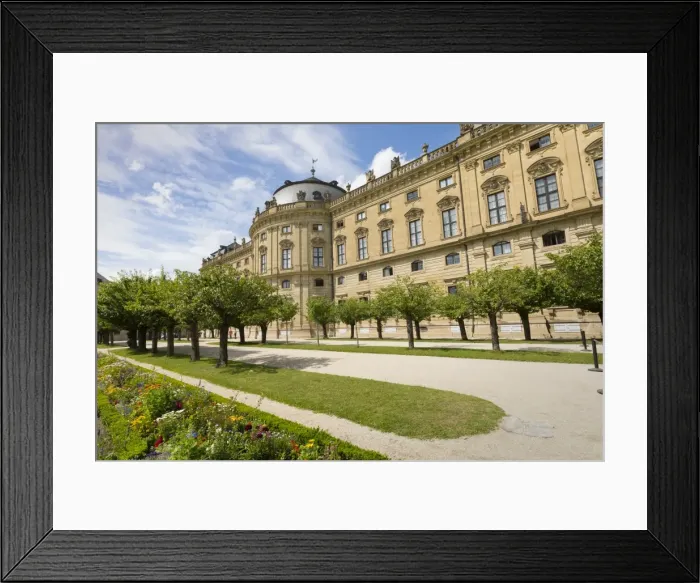 Framed Print : The Residence Palace, Hofgarten Park, UNESCO World Heritage Site, Wurzburg, Franconia Framed Print : The Residence Palace, Hofgarten Park, UNESCO World Heritage Site, Wurzburg, Franconia