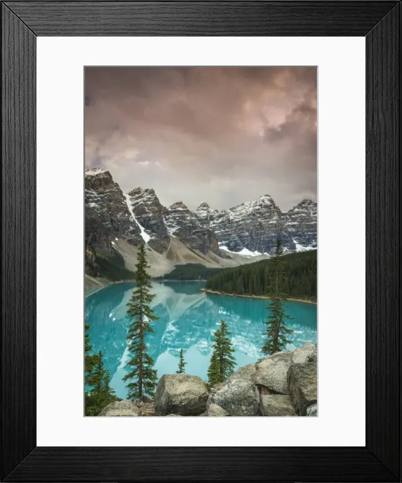 Framed Print : Sunset at Moraine Lake, Banff National Park, UNESCO World Heritage Site, Canadian Rockies Framed Print : Sunset at Moraine Lake, Banff National Park, UNESCO World Heritage Site, Canadian Rockies