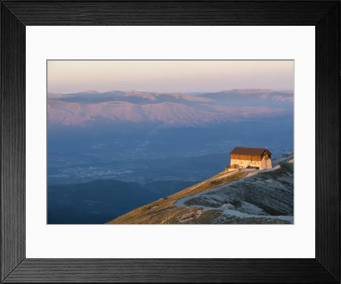 Framed Print : Duca degli Abruzzi mountain hut at sunrise, Gran Sasso e Monti della Laga National Park Framed Print : Duca degli Abruzzi mountain hut at sunrise, Gran Sasso e Monti della Laga National Park
