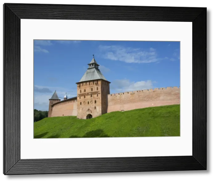 Framed Print : Kremlin Wall with Towers, UNESCO World Heritage Site, Veliky Novgorod, Novgorod Oblast Framed Print : Kremlin Wall with Towers, UNESCO World Heritage Site, Veliky Novgorod, Novgorod Oblast