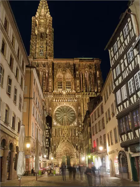 Cathedral Notre-Dame at night, Strasbourg, Alsace, Bas-Rhin Department, France, Europe