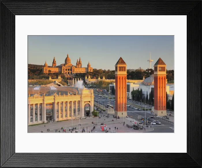 Framed Print : View over Placa d Espanya (Placa de Espana) to Palau Nacional (Museu Nacional d Art de Catalunya) Framed Print : View over Placa d Espanya (Placa de Espana) to Palau Nacional (Museu Nacional d Art de Catalunya)
