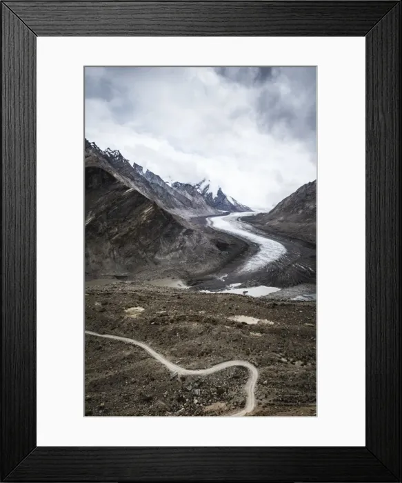 Framed Print : Dropping down from Penzi La, looking at the glacial moraine that feeds into the Stod River Framed Print : Dropping down from Penzi La, looking at the glacial moraine that feeds into the Stod River