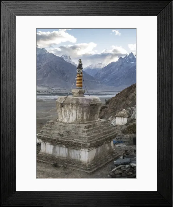 Framed Print : Chorten at Kachod Drub Ling Nunnery, overlooking Kharsa Valley, Ladakh, India, Himalayas Framed Print : Chorten at Kachod Drub Ling Nunnery, overlooking Kharsa Valley, Ladakh, India, Himalayas