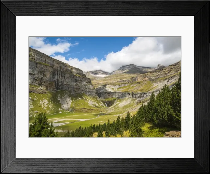 Framed Print : Cola de Caballo waterfall, Rio Arazas, Faja de Pelay trail, head of Ordesa Valley Framed Print : Cola de Caballo waterfall, Rio Arazas, Faja de Pelay trail, head of Ordesa Valley