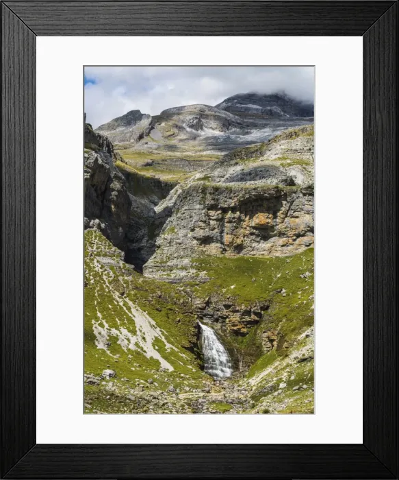 Framed Print : Cola de Caballo waterfall below Monte Perdido at the head of the Ordesa Valley, Ordesa Framed Print : Cola de Caballo waterfall below Monte Perdido at the head of the Ordesa Valley, Ordesa