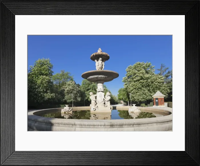Framed Print : Fountain, Retiro Park, Parque del Buen Retiro, Madrid, Spain, Europe Framed Print : Fountain, Retiro Park, Parque del Buen Retiro, Madrid, Spain, Europe