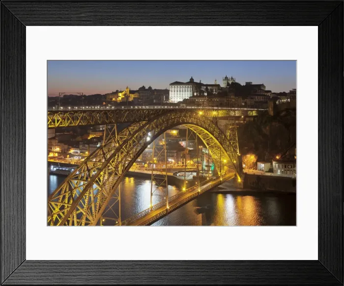 Framed Print : Ponte Dom Luis I Bridge over Douro River to Ribeira District, UNESCO World Heritage Site