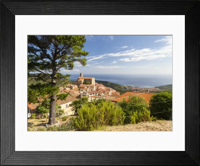 Framed Print : Village of Poggio on the hills of Monte Capanne, Marciana, Elba Island, Livorno Province