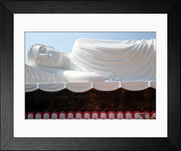 Framed Print : The Reclining Buddha, Chua Thien Lam pagoda, Tay Ninh, Vietnam, Indochina, Southeast Asia Framed Print : The Reclining Buddha, Chua Thien Lam pagoda, Tay Ninh, Vietnam, Indochina, Southeast Asia