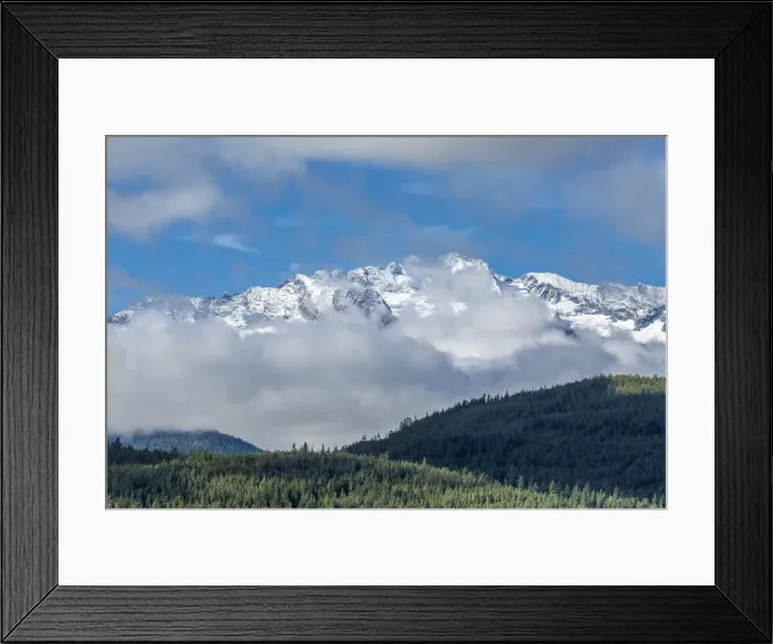 Framed Print : View of The Tsilxwm (Tantalus Mountain Range), British Columbia, Canada, North America Framed Print : View of The Tsilxwm (Tantalus Mountain Range), British Columbia, Canada, North America