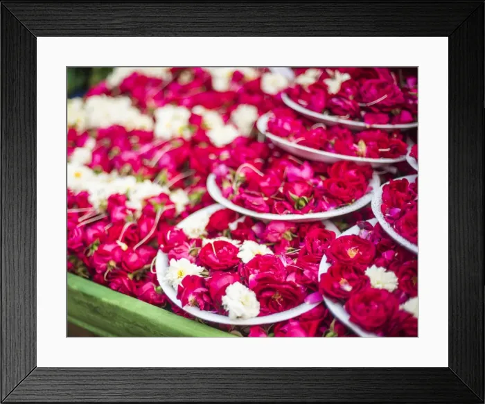 Framed Print : Flowers for offering at a Hindu temple, New Delhi, India, Asia Framed Print : Flowers for offering at a Hindu temple, New Delhi, India, Asia