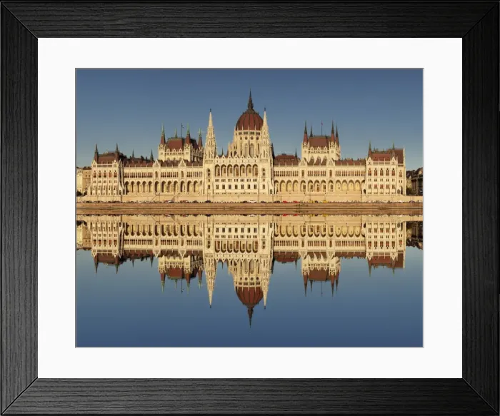 Framed Print : Parliament Building at sunset, Danube River, UNESCO World Heritage Site, Budapest Framed Print : Parliament Building at sunset, Danube River, UNESCO World Heritage Site, Budapest