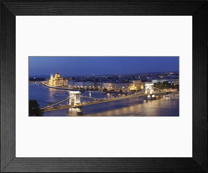 Framed Print : View over Danube River to Chain Bridge and Parliament, UNESCO World Heritage Site Framed Print : View over Danube River to Chain Bridge and Parliament, UNESCO World Heritage Site