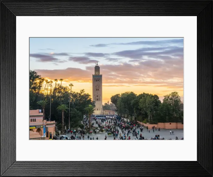 Framed Print : Minaret of the Koutoubia Mosque at sunset, from Jmaa El-Fna square, Marrakesh, Morocco Framed Print : Minaret of the Koutoubia Mosque at sunset, from Jmaa El-Fna square, Marrakesh, Morocco