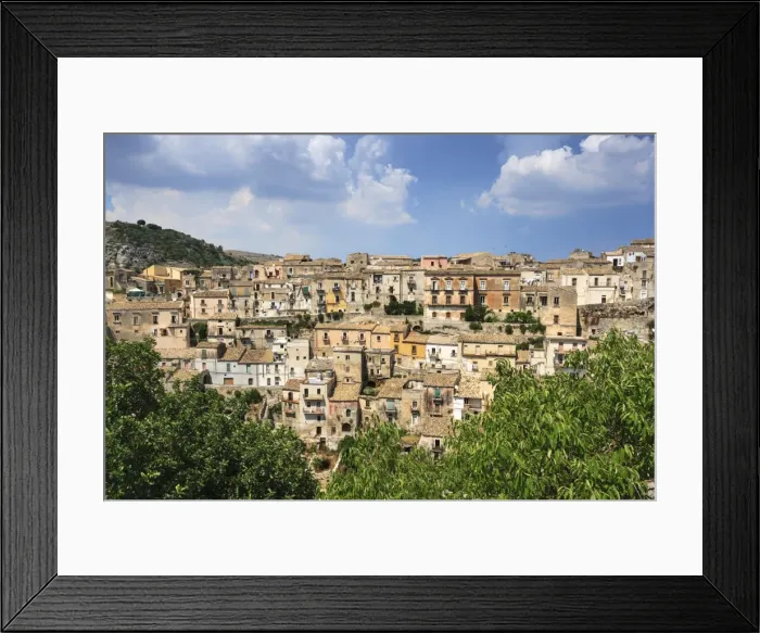 Framed Print : View of Old Town, Ragusa, Val di Noto, UNESCO World Heritage Site, Sicily, Italy, Europe Framed Print : View of Old Town, Ragusa, Val di Noto, UNESCO World Heritage Site, Sicily, Italy, Europe