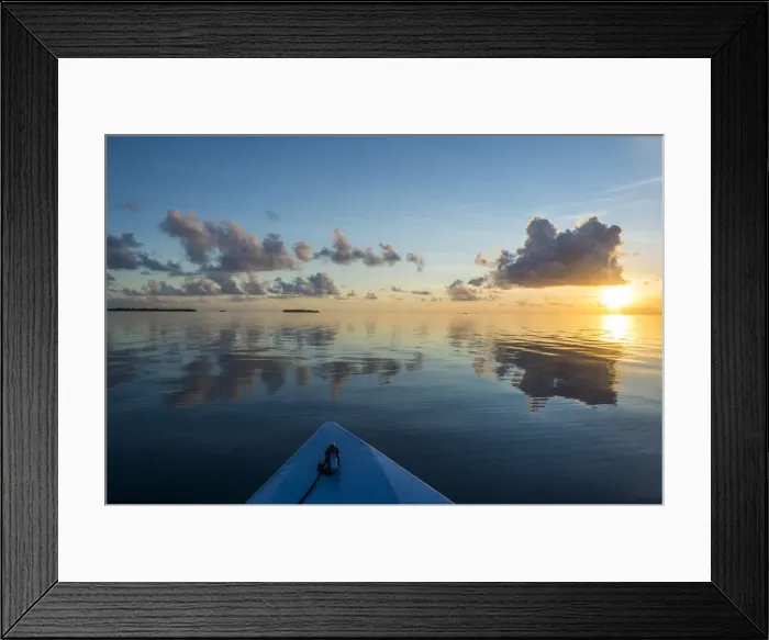 Framed Print : Sunset over the calm waters of Tikehau, Tuamotus, French Polynesia, Pacific Framed Print : Sunset over the calm waters of Tikehau, Tuamotus, French Polynesia, Pacific