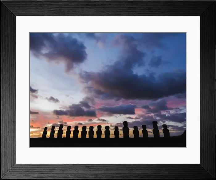 Framed Print : Moais in Ahu Tongariki at sunrise, Rapa Nui National Park, UNESCO World Heritage Site Framed Print : Moais in Ahu Tongariki at sunrise, Rapa Nui National Park, UNESCO World Heritage Site