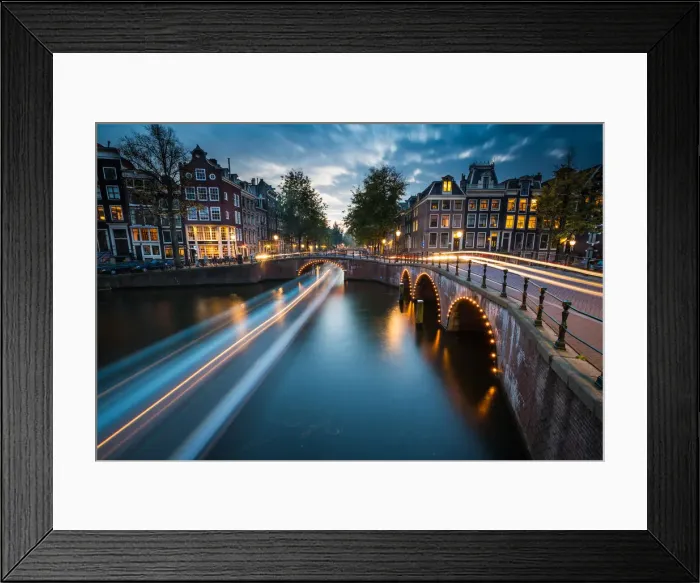 Framed Print : A long exposure of Amsterdams southern canal rings at the intersection of Leidsegracht Framed Print : A long exposure of Amsterdams southern canal rings at the intersection of Leidsegracht