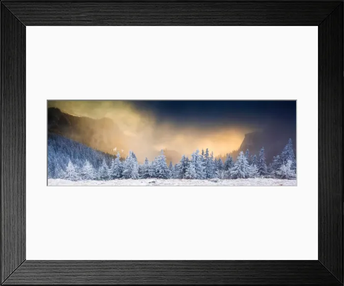 Framed Print : Sunrise in Ceahlaul Massif in winter, Romania, Europe Framed Print : Sunrise in Ceahlaul Massif in winter, Romania, Europe