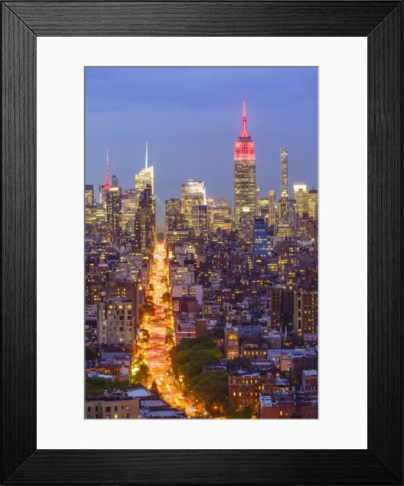 Framed Print : Manhattan skyline at dusk with the Empire State Building, New York City, United States of America Framed Print : Manhattan skyline at dusk with the Empire State Building, New York City, United States of America