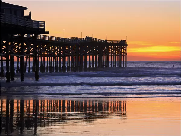 Crystal Pier, Pacific Beach, San Diego, California, United States of America, North