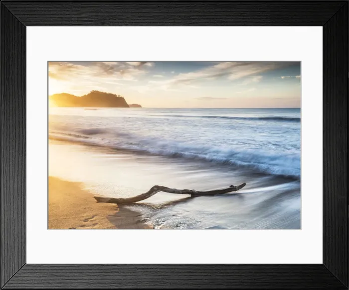 Framed Print : Playa Buena Vista Beach at sunrise, Guanacaste Province, Costa Rica, Central America Framed Print : Playa Buena Vista Beach at sunrise, Guanacaste Province, Costa Rica, Central America