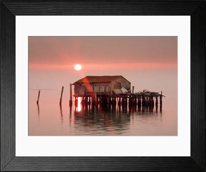 Framed Print : Old fishermens shack at sunset in Venetian lagoon off the coast of Pellestrina, Venice