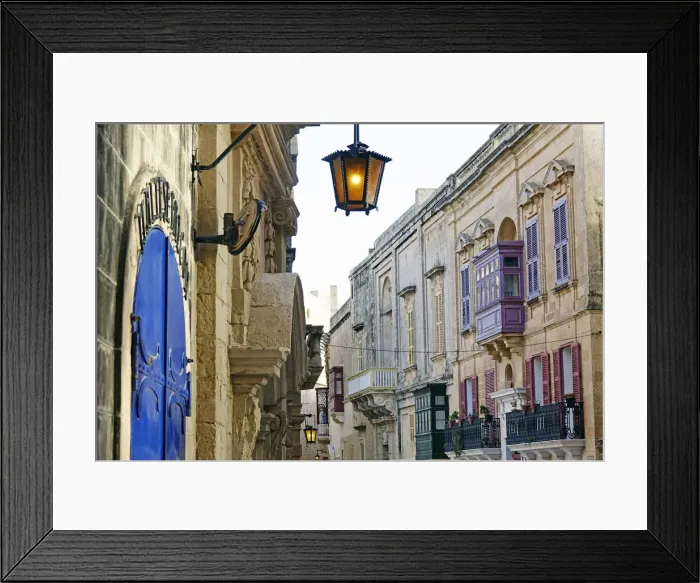 Framed Print : Street in Mdina (The Silent City), Malta, Europe Framed Print : Street in Mdina (The Silent City), Malta, Europe