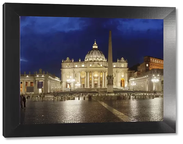 St. Peters Basilica, St. Peters Square, Colonnade of Bernini, UNESCO World Heritage Site