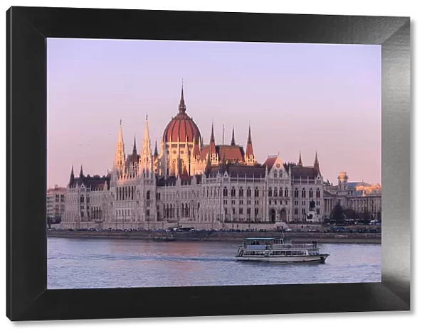 Parliament Building and River Danube at sunset, Budapest, Hungary, Europe