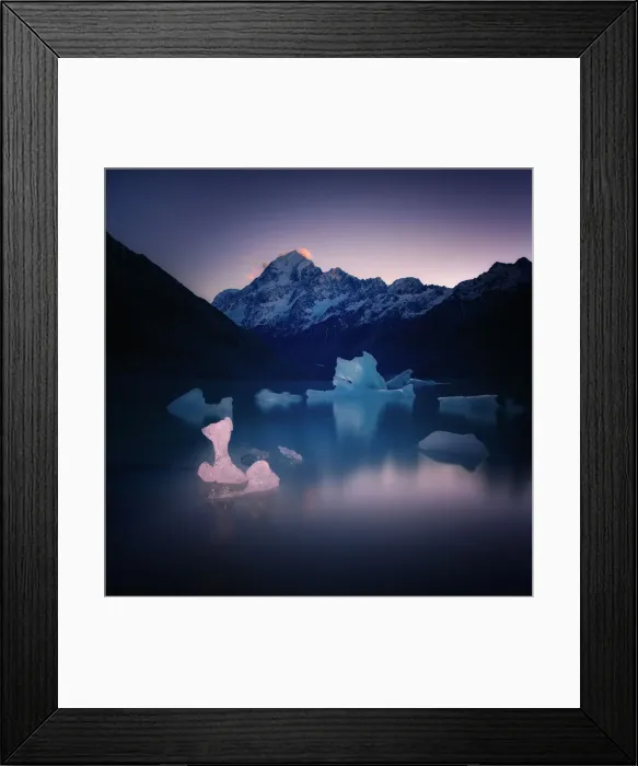 Framed Print : Hooker Glacier Lake, Mount Cook (Aoraki), Hooker Valley Trail, UNESCO World Heritage Site Framed Print : Hooker Glacier Lake, Mount Cook (Aoraki), Hooker Valley Trail, UNESCO World Heritage Site