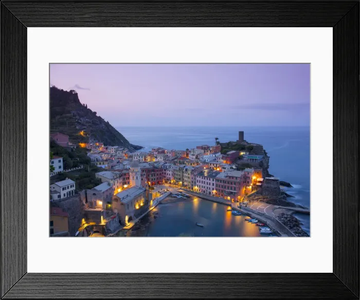 Framed Print : Sunrise at Vernazza, Cinque Terre, UNESCO World Heritage Site, Liguria, Italy, Europe Framed Print : Sunrise at Vernazza, Cinque Terre, UNESCO World Heritage Site, Liguria, Italy, Europe