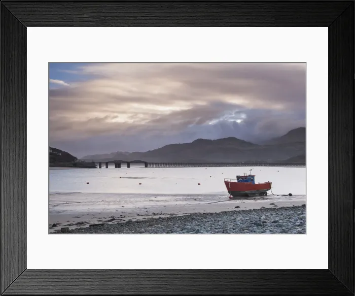 Framed Print : Fishing boat and Barmouth Bridge in Barmouth Harbour with Cader (Cadair) Mountains behind Framed Print : Fishing boat and Barmouth Bridge in Barmouth Harbour with Cader (Cadair) Mountains behind