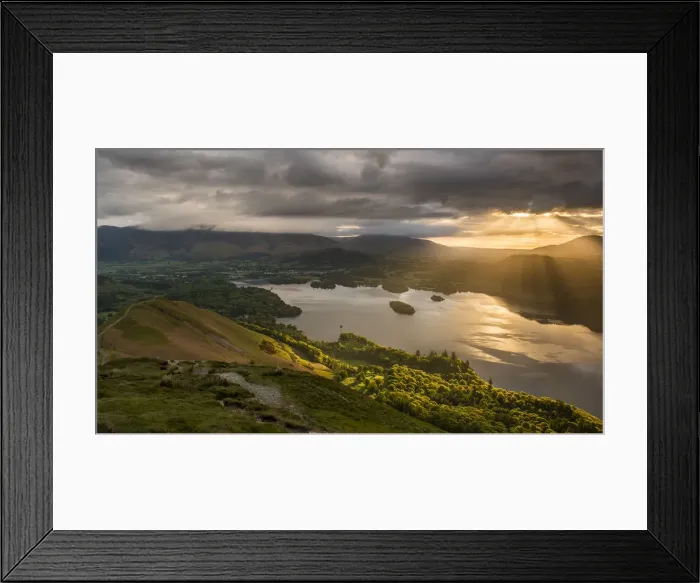 Framed Print : Sunrise over Derwentwater from the ridge leading to Catbells in the Lake District National Park Framed Print : Sunrise over Derwentwater from the ridge leading to Catbells in the Lake District National Park