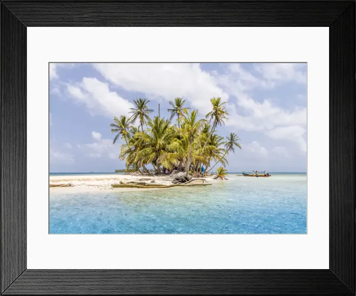 Framed Print : The beautiful Island Pelicano in the San Blas Islands, Kuna Yala, Panama, Central America Framed Print : The beautiful Island Pelicano in the San Blas Islands, Kuna Yala, Panama, Central America