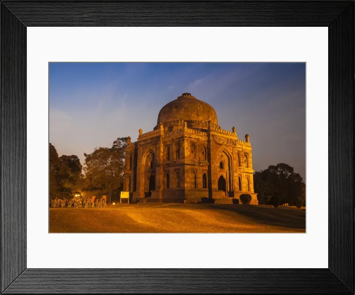 Framed Print : Shish Gumbad Tomb, Lodi Gardens, New Delhi, Delhi, India, Asia Framed Print : Shish Gumbad Tomb, Lodi Gardens, New Delhi, Delhi, India, Asia