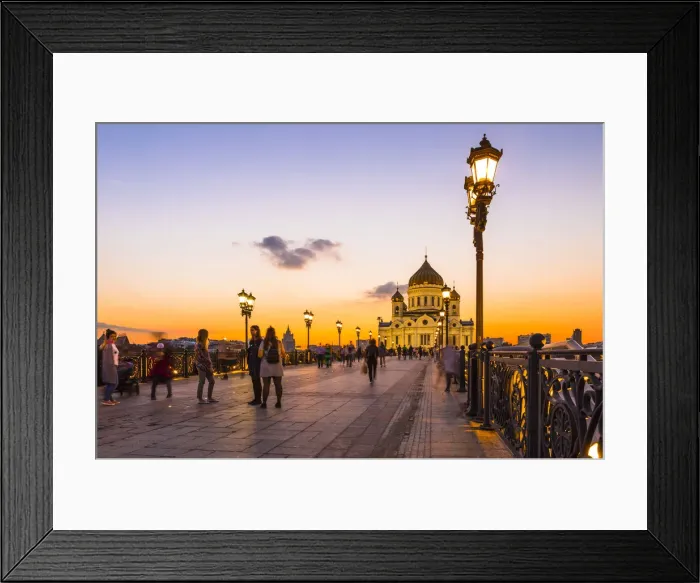 Framed Print : Cathedral of Christ the Saviour beside Moscow River in early evening, Moscow, Russia Framed Print : Cathedral of Christ the Saviour beside Moscow River in early evening, Moscow, Russia