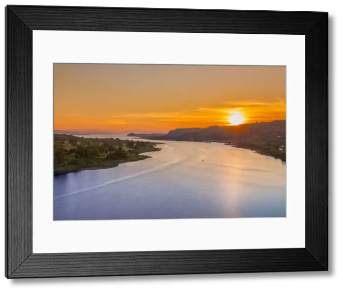 Framed Print : Sunset over River Clyde viewed from the Erskine Bridge, Erskine, Scotland, United Kingdom Framed Print : Sunset over River Clyde viewed from the Erskine Bridge, Erskine, Scotland, United Kingdom