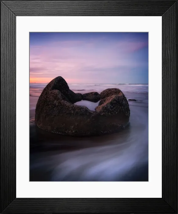 Framed Print : Moeraki Boulders at sunset, South Island, New Zealand, Australasia Framed Print : Moeraki Boulders at sunset, South Island, New Zealand, Australasia