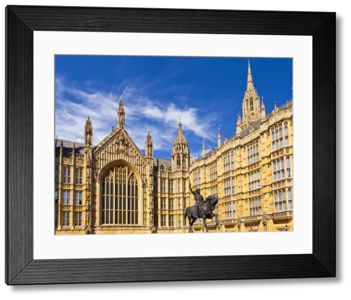 Framed Print : Statue of Richard the Lionheart outside Westminster, UNESCO World Heritage Site, London Framed Print : Statue of Richard the Lionheart outside Westminster, UNESCO World Heritage Site, London