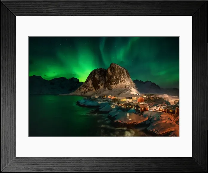 Framed Print : Aurora Borealis (Northern Lights) above Rorbuer fishermens huts, Hamnoy, Moskenesoya Framed Print : Aurora Borealis (Northern Lights) above Rorbuer fishermens huts, Hamnoy, Moskenesoya