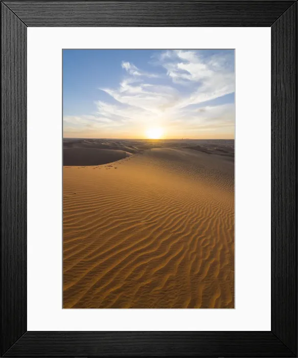 Framed Print : Sunset in the giant sand dunes of the Sahara Desert, Timimoun, western Algeria, North Framed Print : Sunset in the giant sand dunes of the Sahara Desert, Timimoun, western Algeria, North