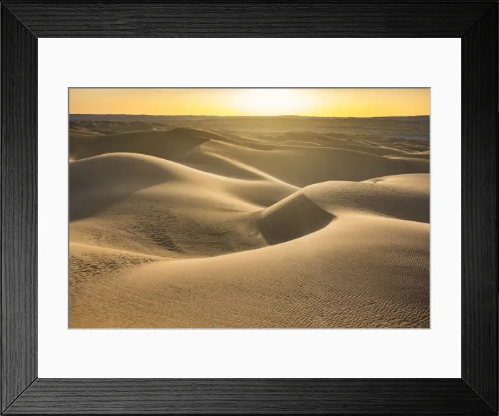 Framed Print : Sunset in the giant sand dunes of the Sahara Desert, Timimoun, western Algeria, North Framed Print : Sunset in the giant sand dunes of the Sahara Desert, Timimoun, western Algeria, North