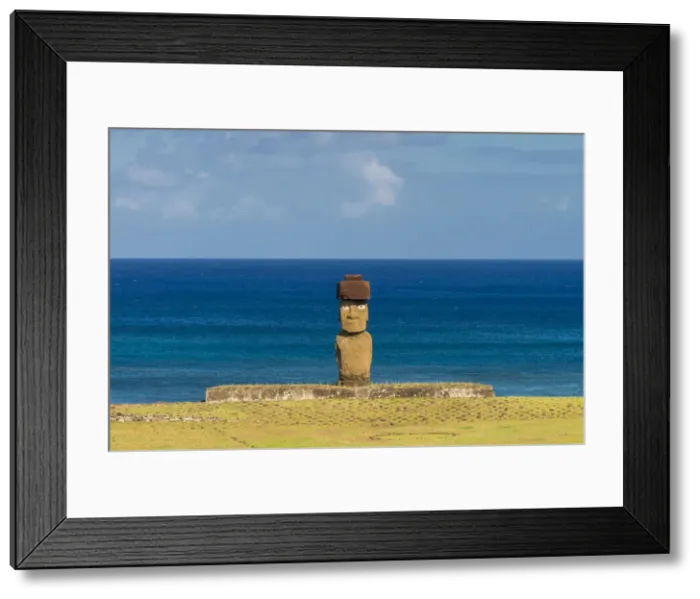 Framed Print : Moai heads of Easter Island, Rapa Nui National Park, UNESCO World Heritage Site